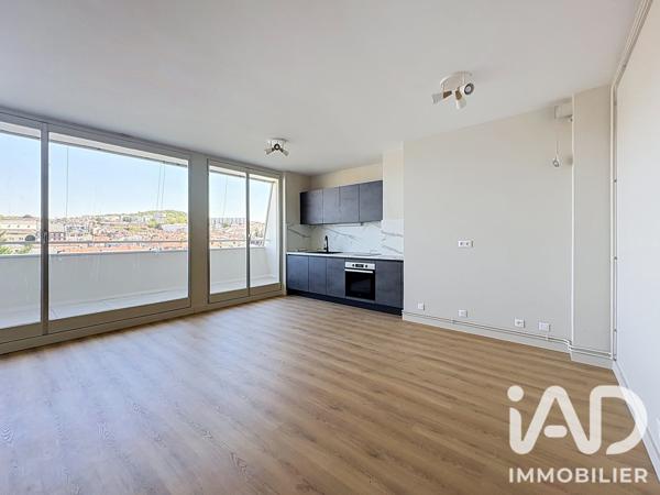 Location appartement 3 pièces 77 m² Épernay