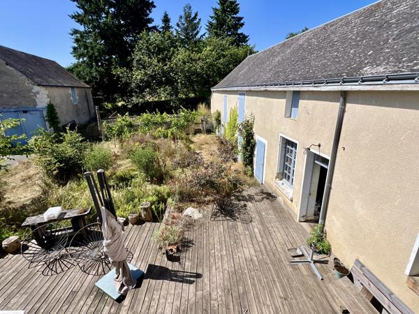 Azay-le-Rideau (37190) Maison de campagne en pierres