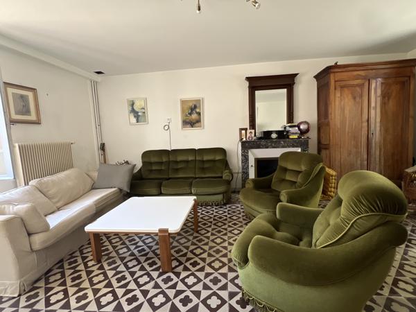 Azay-le-Rideau (37190) Maison de campagne en pierres