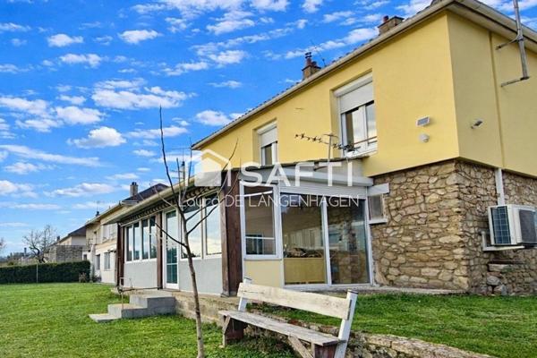 Pavillon 5 pièces avec jardin