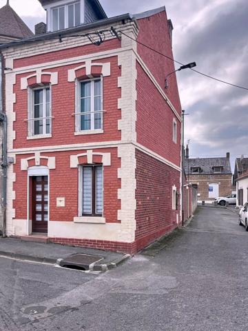Vente                                                      Maison de ville
                        
                     4 pièces                      70 m2                     à Laon