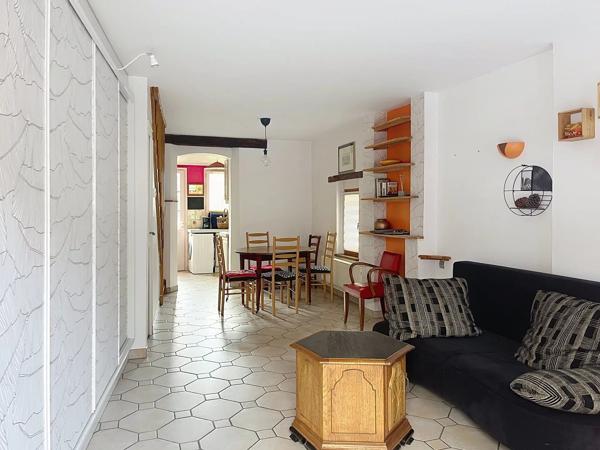 Vente                                                      Maison de ville
                        
                     4 pièces                      70 m2                     à Laon