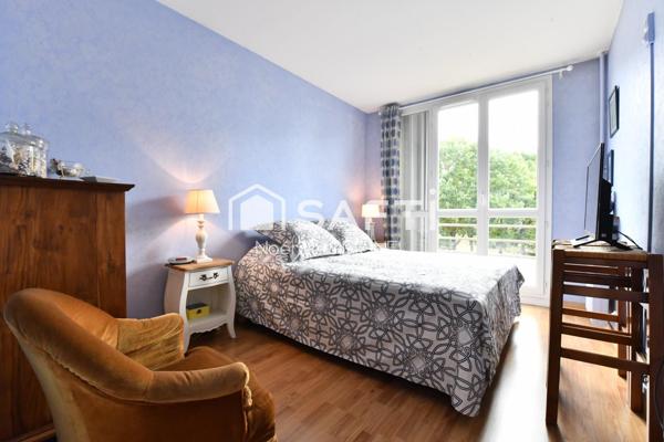 Bel appartement avec vue imprenable sur la plaine de BALIZY! Ravalement récemment executé!