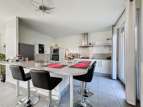 Maison de plain-pied, individuelle de type 4, avec garage,secteur Lac de Rabaudy