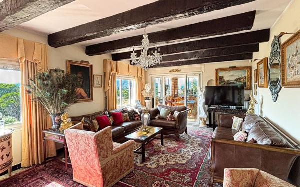 Maison à vendre    5 pièces • 193 m2 Cannes