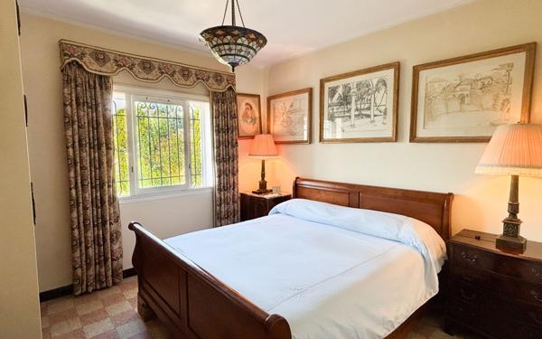 Maison à vendre    5 pièces • 193 m2 Cannes