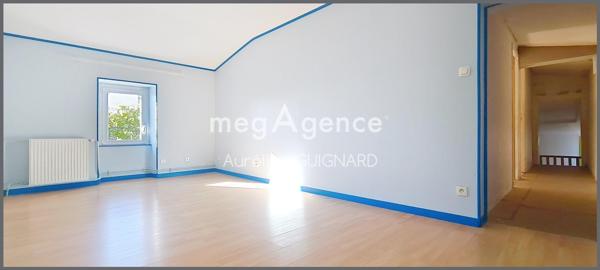 Maison à Bressuire, 79300 - 8 pièces 108m²