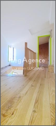 Maison à Bressuire, 79300 - 8 pièces 108m²