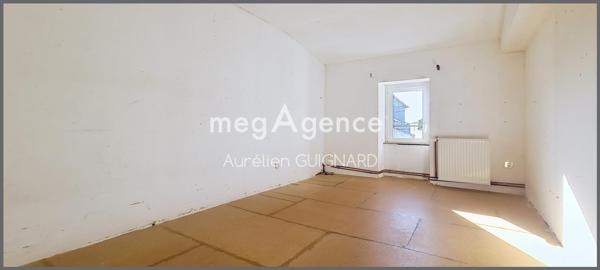 Maison à Bressuire, 79300 - 8 pièces 108m²