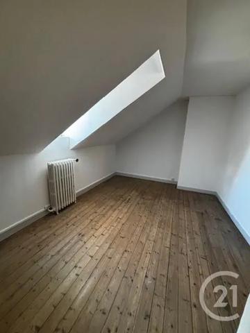 Maison à vendre  6 pièces - 140 m 2   ST QUENTIN  - 02