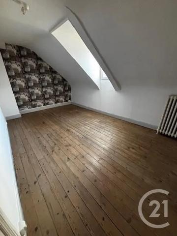 Maison à vendre  6 pièces - 140 m 2   ST QUENTIN  - 02