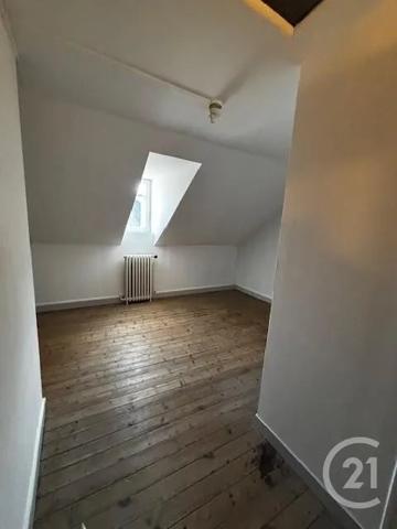 Maison à vendre  6 pièces - 140 m 2   ST QUENTIN  - 02