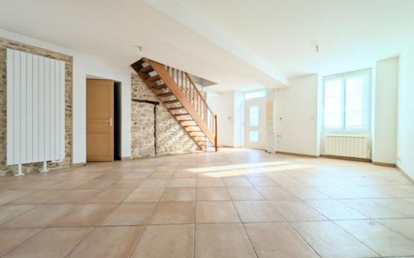 Maison à vendre    4 pièces • 84,26 m2 Nogent-le-Phaye