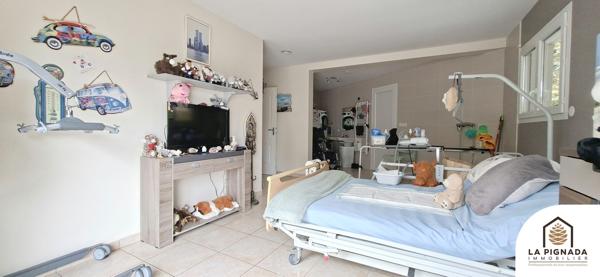 Maison 174 m² - 4 ch + bureau + pièce - Piscine