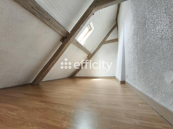 Appartement
         1 pièce
        - 30 m² Exclusivité 65 000 € *