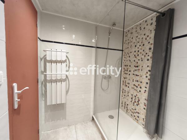 Appartement
         1 pièce
        - 30 m² Exclusivité 65 000 € *