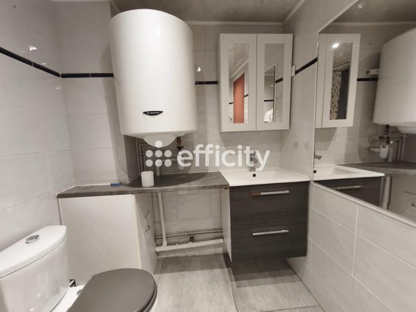Appartement
         1 pièce
        - 30 m² Exclusivité 65 000 € *