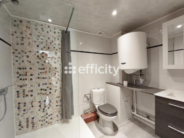 Appartement
         1 pièce
        - 30 m² Exclusivité 65 000 € *