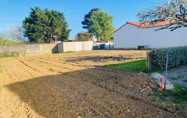 Vente Terrain TERRAIN 360 m² proche des commerce Les sables-d'olonne   