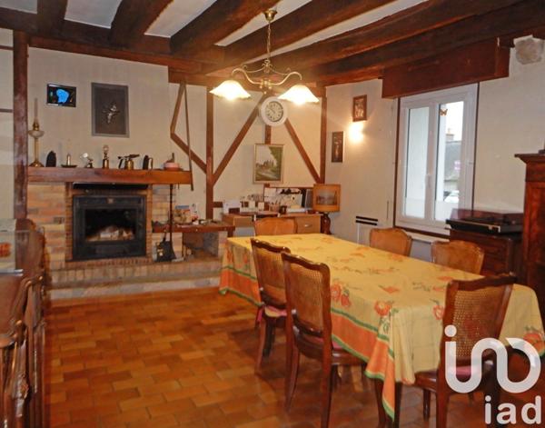 Maison de village 7 pièces de 115 m² à Suèvres (41500)