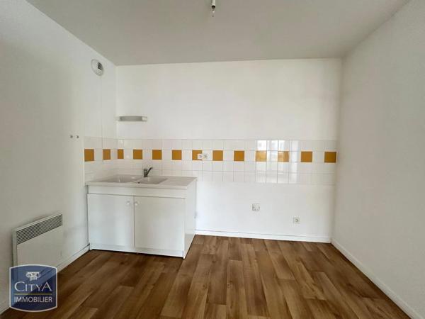 Appartement à louer 3 pièces 57.62m² Beauvais (60000)