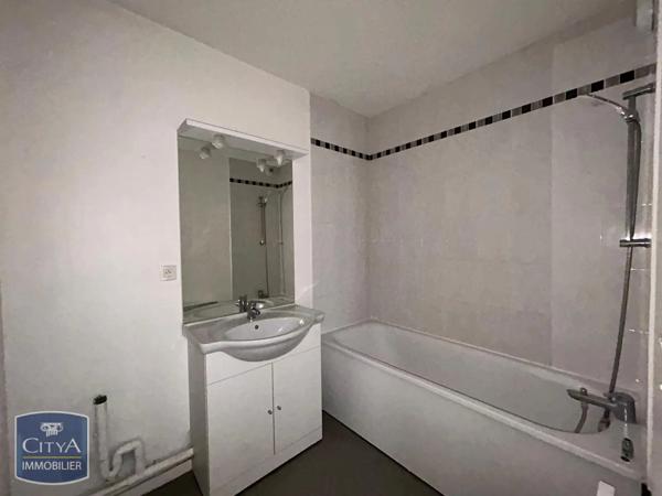 Appartement à louer 3 pièces 57.62m² Beauvais (60000)