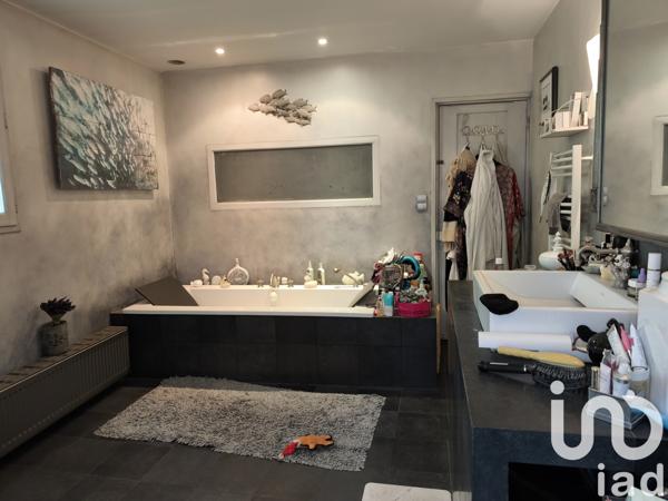 Maison à vendre 13 pièces 463 m² Carpentras