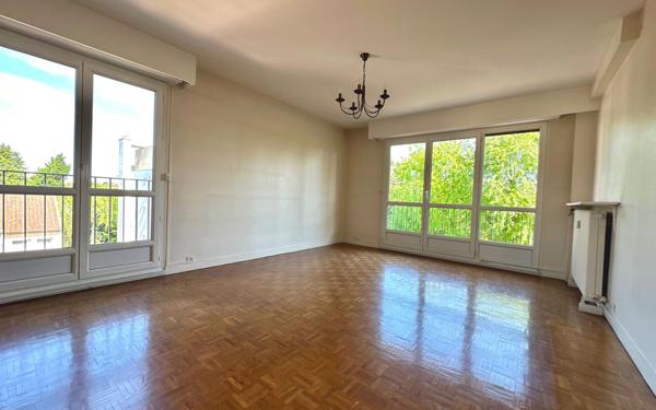 Appartement à vendre    3 pièces • 70,02 m2 Épinay-sur-Seine