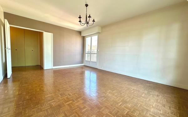 Appartement à vendre    3 pièces • 70,02 m2 Épinay-sur-Seine