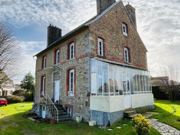 Maison de maître à vendre à Avranches dans la Manche (50300), ref : 12547/188