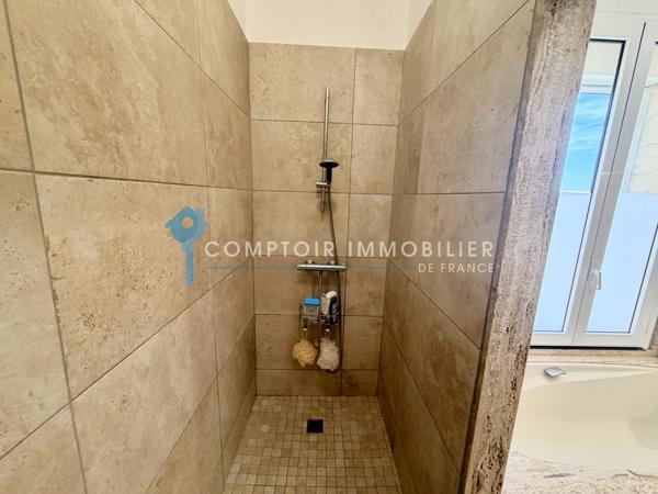 Maison 7 pièce(s) 5 chambre(s) 190 m²