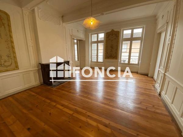 Location Appartement 2 pièces 67.9 m² - 55 RUE RICHARD COEUR DE LION Agen 47000