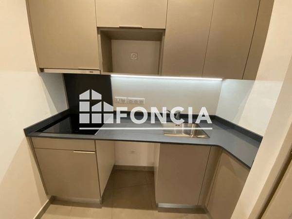 Location Appartement 2 pièces 67.9 m² - 55 RUE RICHARD COEUR DE LION Agen 47000