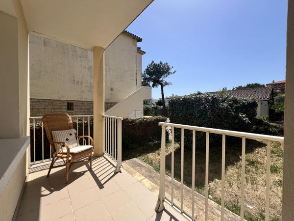ROYAN - QUARTIER DU PARC - APPARTEMENT T3 avec JARDIN et GARAGE - 200 M PLAGE