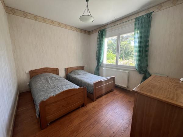 ROYAN - QUARTIER DU PARC - APPARTEMENT T3 avec JARDIN et GARAGE - 200 M PLAGE