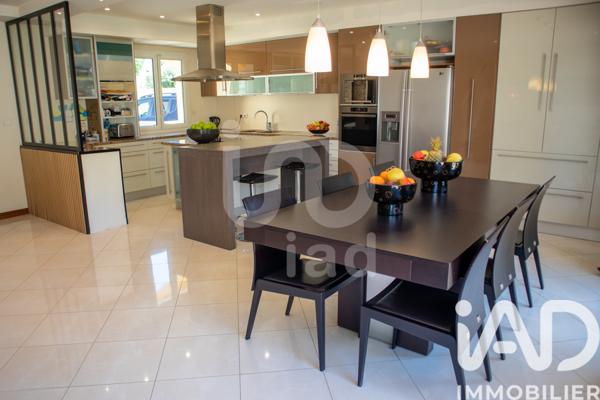 Maison à vendre 6 pièces 150 m² Ozoir-la-Ferrière