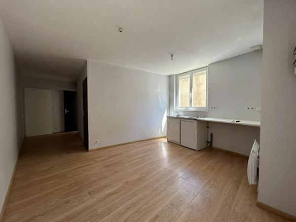 Appartement à louer à Civray
