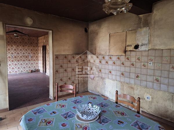 Maison avec hangar à Montpon Ménestérol - 5 chambres sur 4023 m².