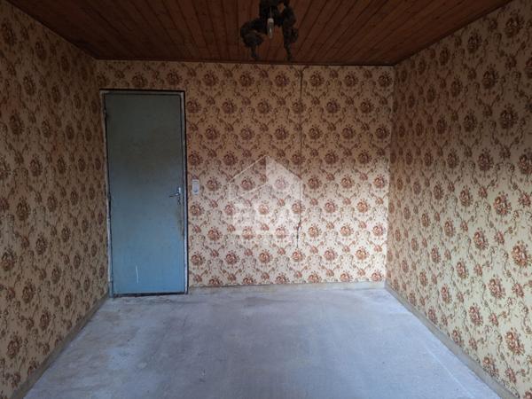 Maison avec hangar à Montpon Ménestérol - 5 chambres sur 4023 m².