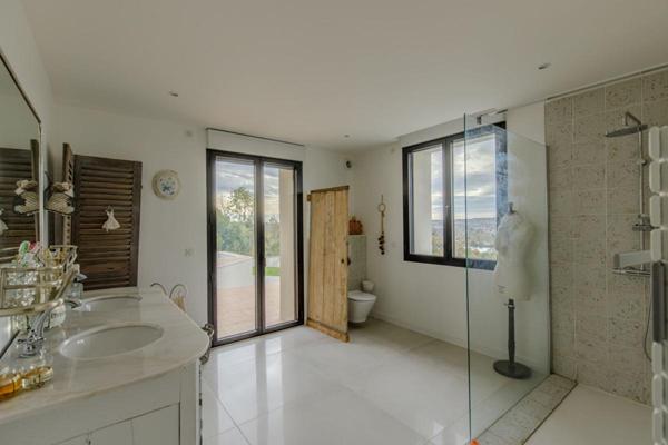 Propriété d'exception avec vue panoramique sur la vallée de la Seine