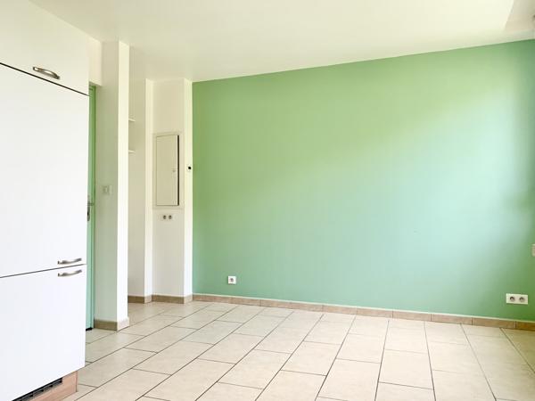 Appartement
         1 pièce
        - 18 m² Exclusivité 62 000 € *