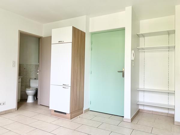 Appartement
         1 pièce
        - 18 m² Exclusivité 62 000 € *