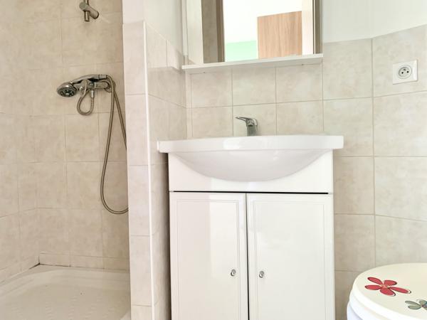 Appartement
         1 pièce
        - 18 m² Exclusivité 62 000 € *