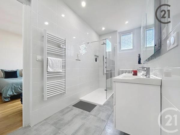 Appartement à vendre  5 pièces - 120 m 2   TROYES  - 10