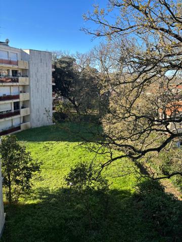 SAINT EXUPERY /DEMOISELLES Au sein d'une résidence de grand standing dotée d'un parc T3 avec parking sous/sol et cellier