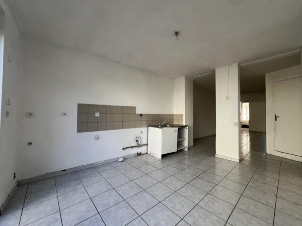 Maison 39 000 € Aiguillon 3 p 85 m² DPE E