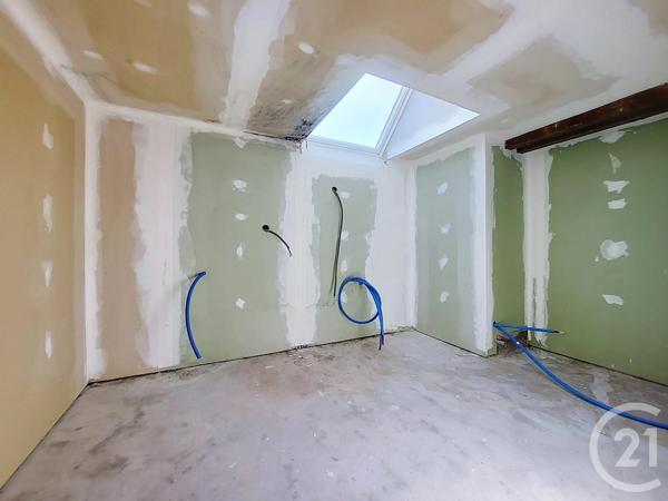Appartement F6 à vendre  2 pièces - 100 m 2   MIRECOURT  - 88