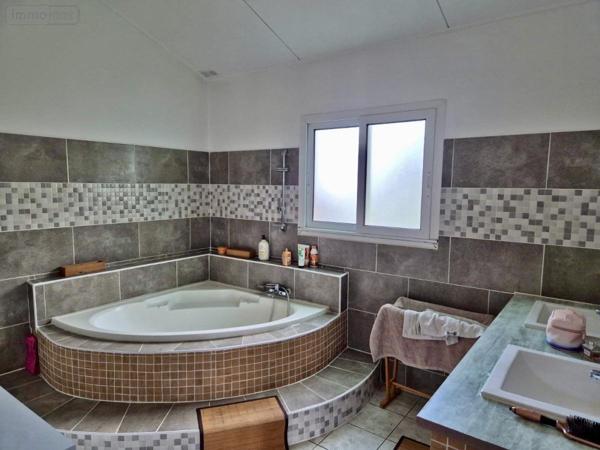 Maison à vendre à Sainte-Marie à la Réunion (97438), ref : 97409-293