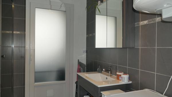 FAVERGES. APPARTEMENT 4 PIECES AVEC CAVE ET PLACES DE PARKING