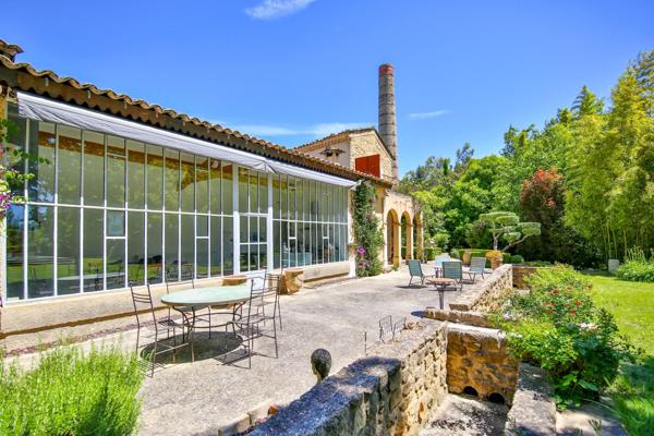Vente Maison de luxe Althen-des-Paluds 12 Pièces 280 m²